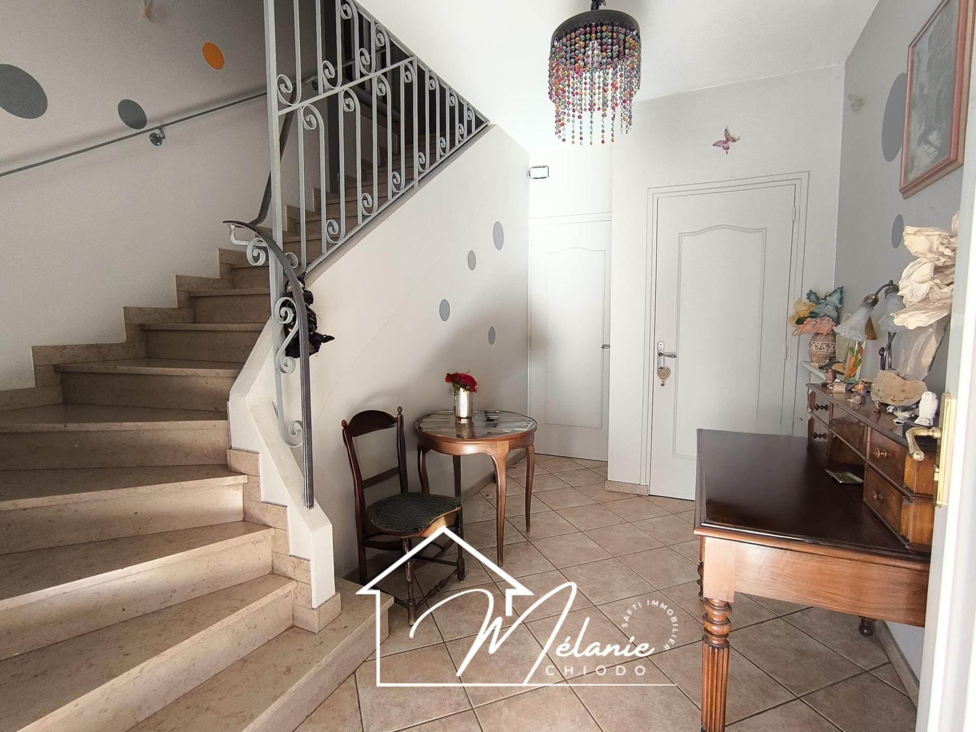 Maison à vendre, 181m², Sayat