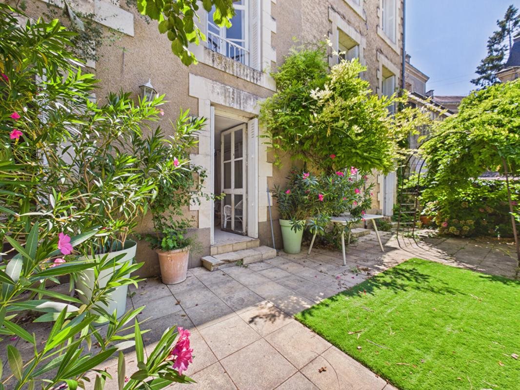 Maison à vendre, 376m², Poitiers