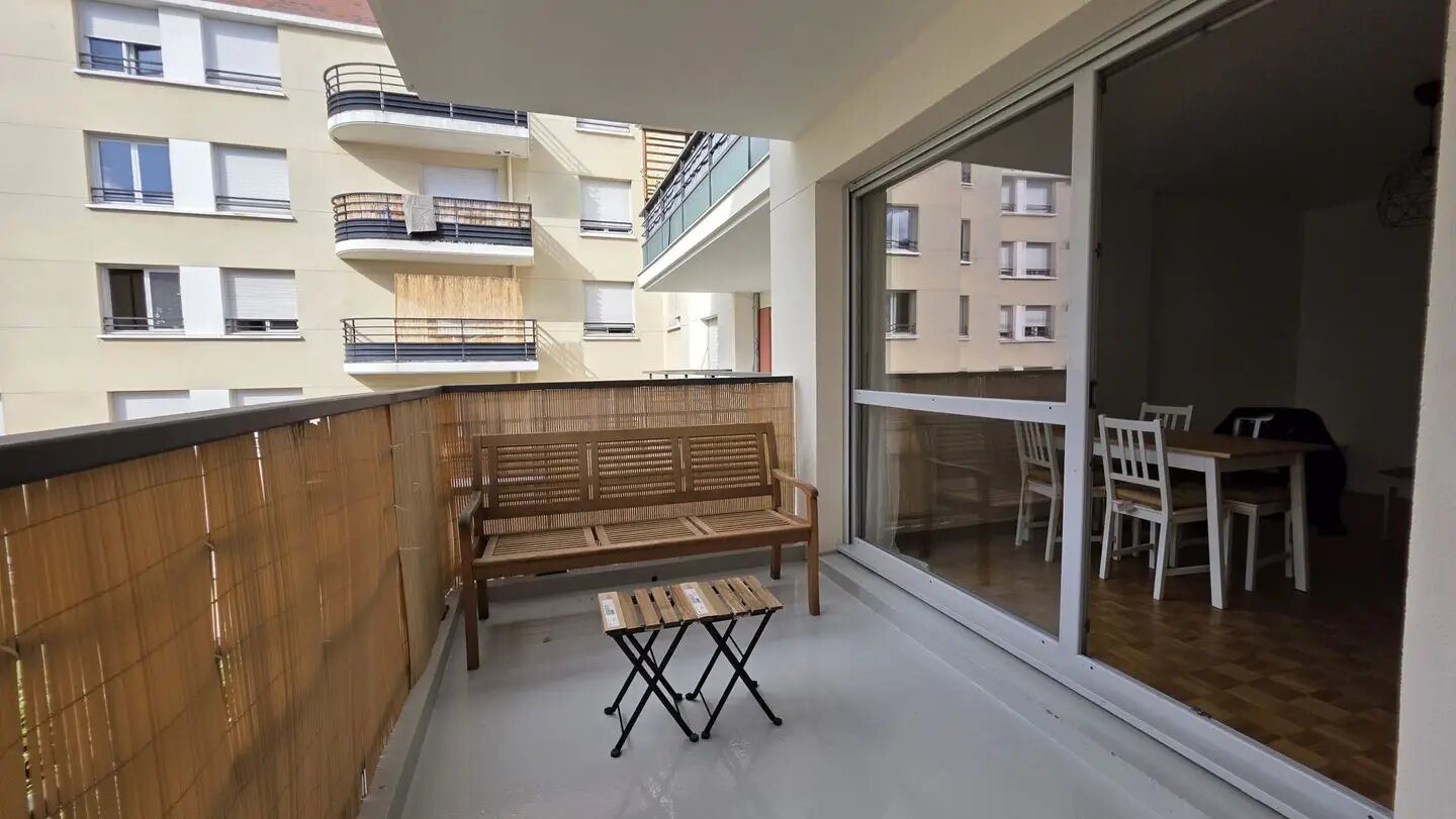 Appartement à louer, 64m², Suresnes