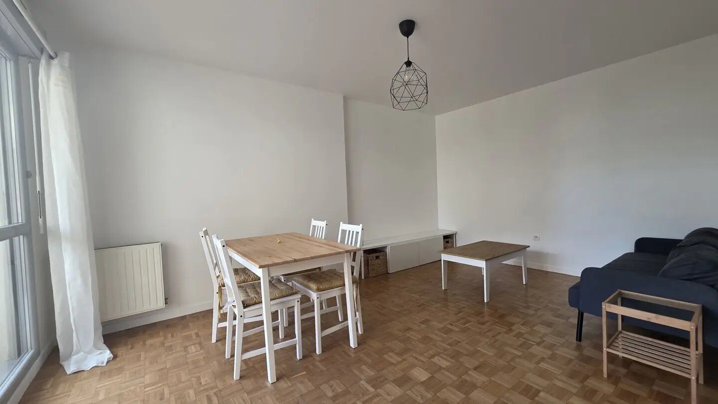 Appartement à louer, 64m², Suresnes