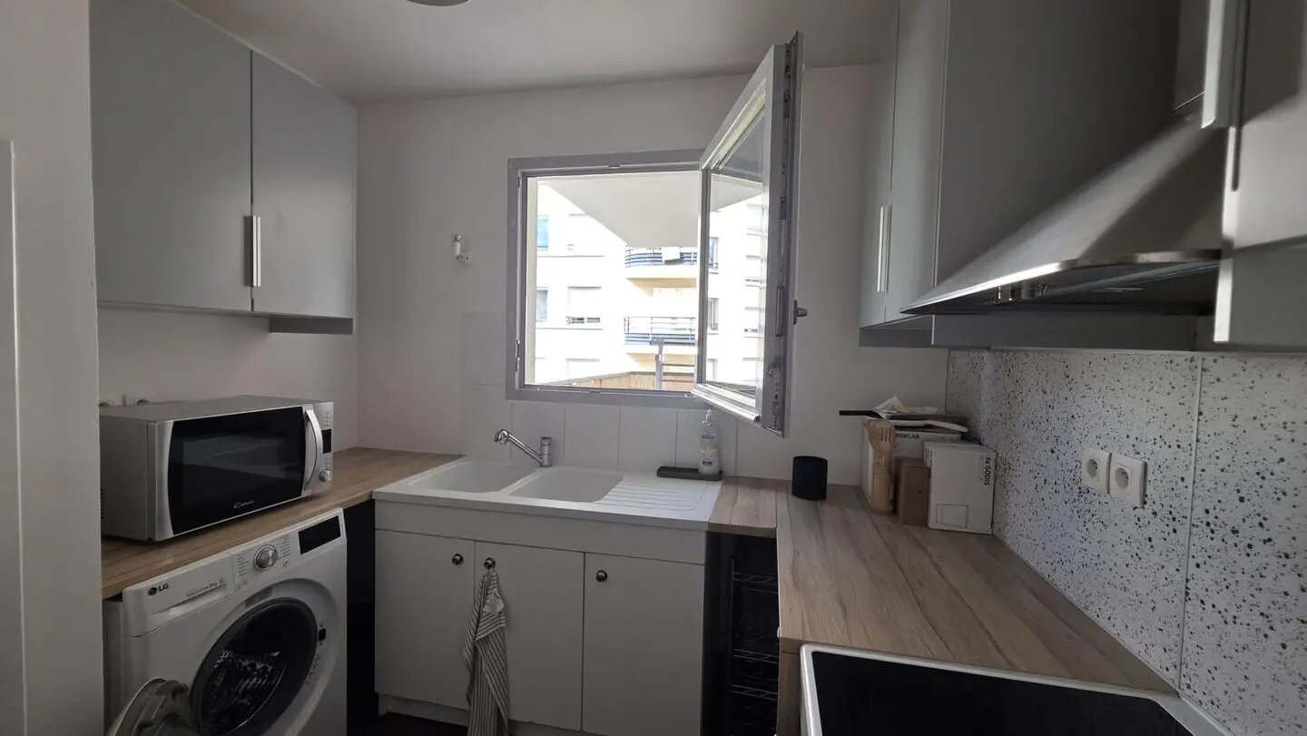 Appartement à louer, 64m², Suresnes
