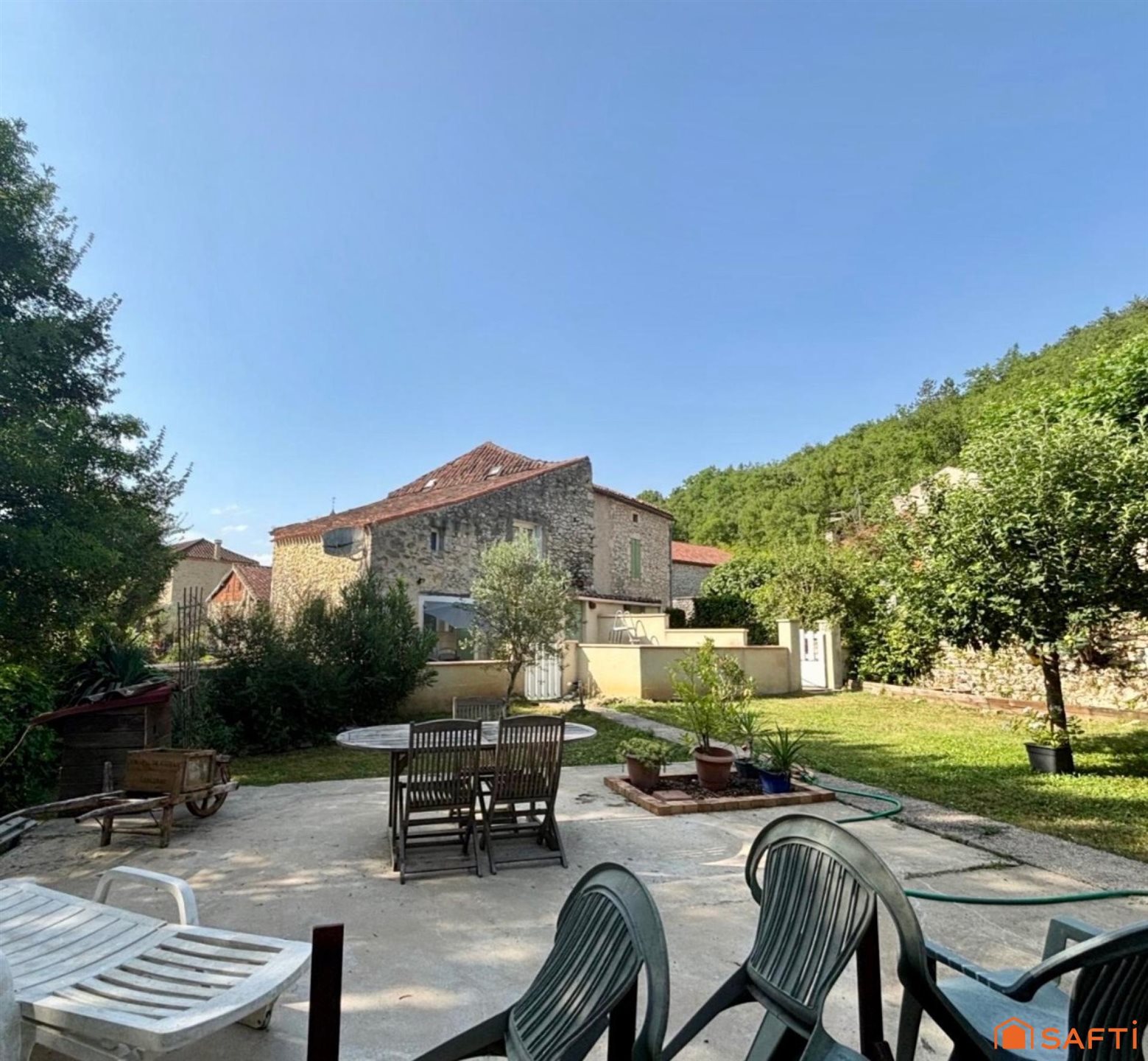 Maison à vendre, 230m², Saint-Vincent-Rive-d'Olt