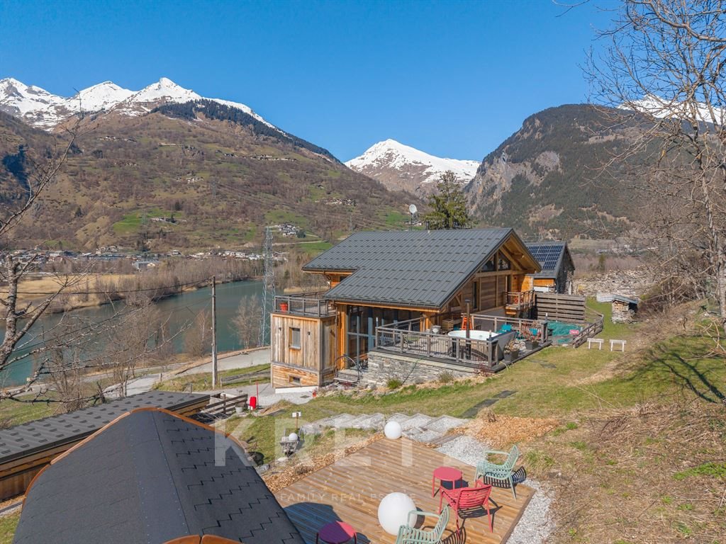Maison à vendre, 360m², Bourg-Saint-Maurice (Les Arcs)