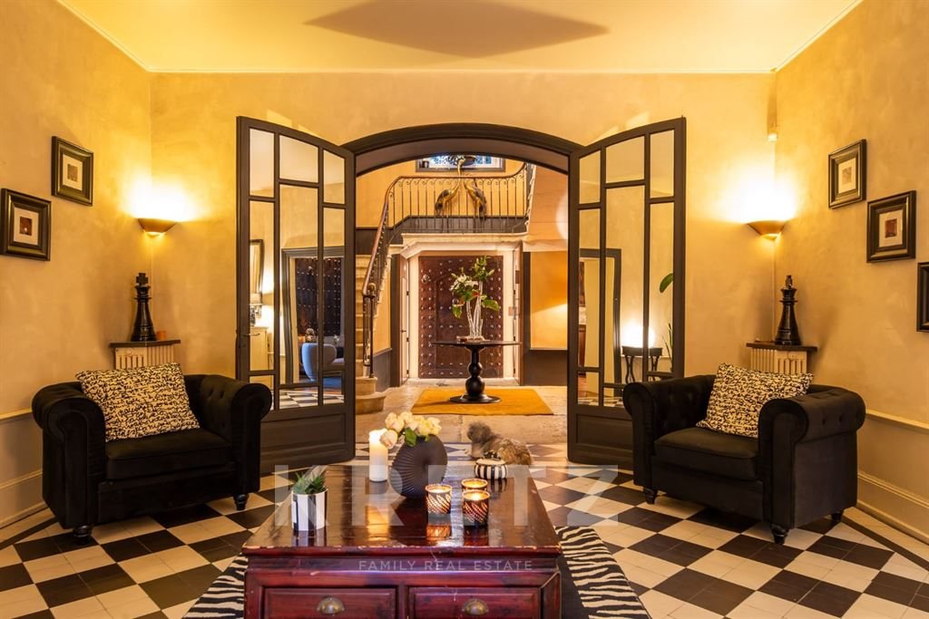 Maison à vendre, 855m², Porte-de-Savoie