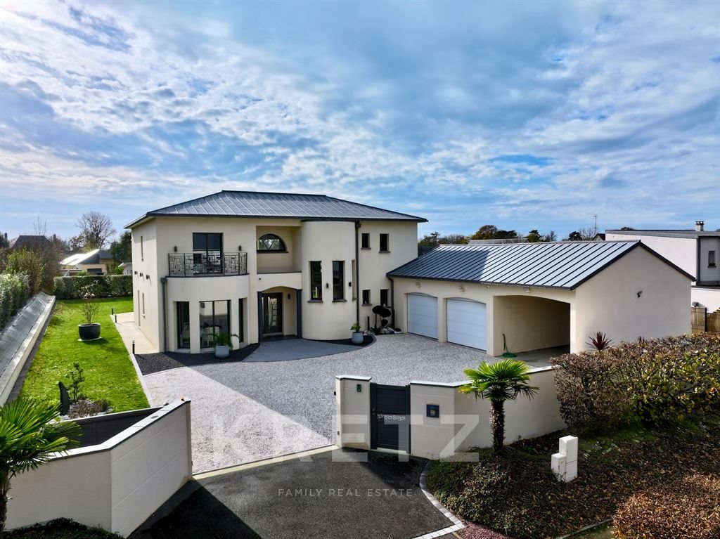 Maison à vendre, 241m², Carolles