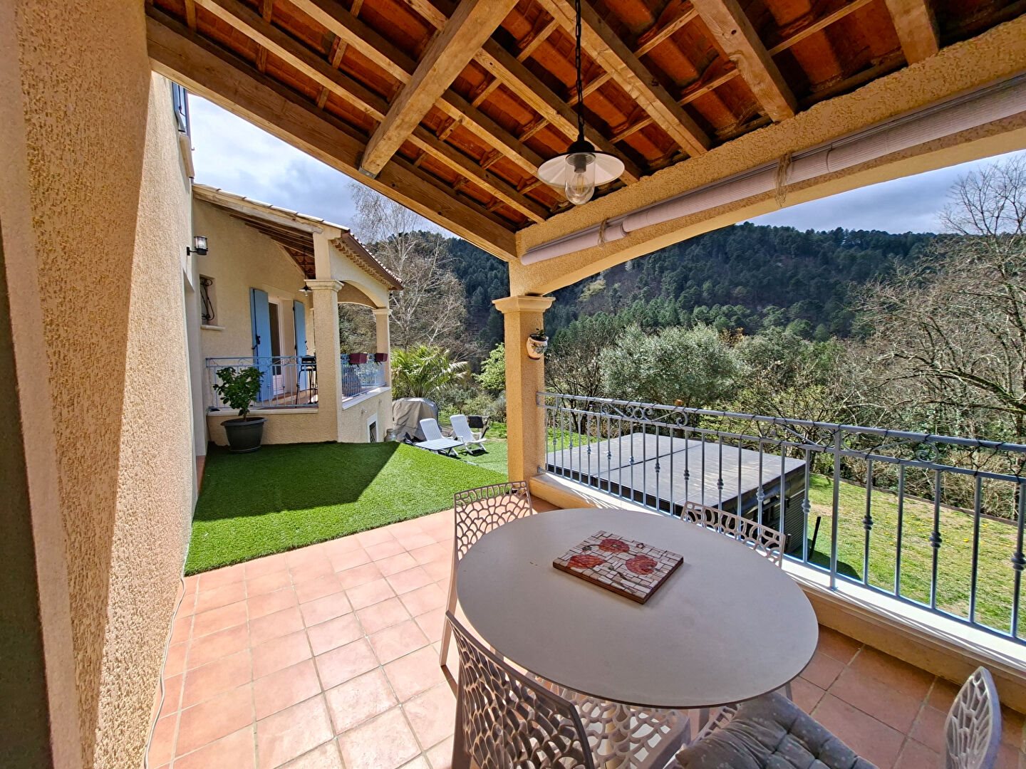 Maison à vendre, 127m², Sénéchas