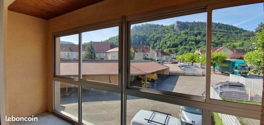 Appartement à louer, 118m², Poligny