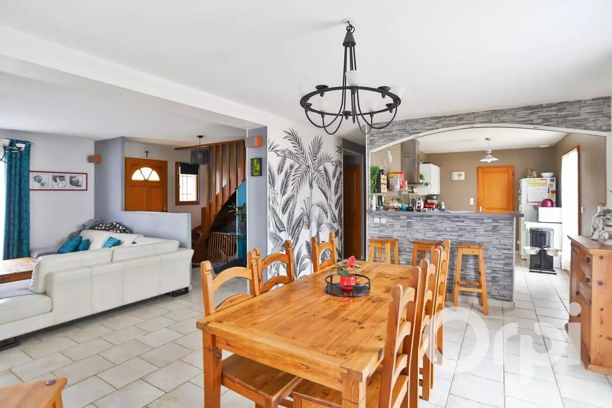 Maison à vendre, 133m², Sainte-Croix-sur-Buchy