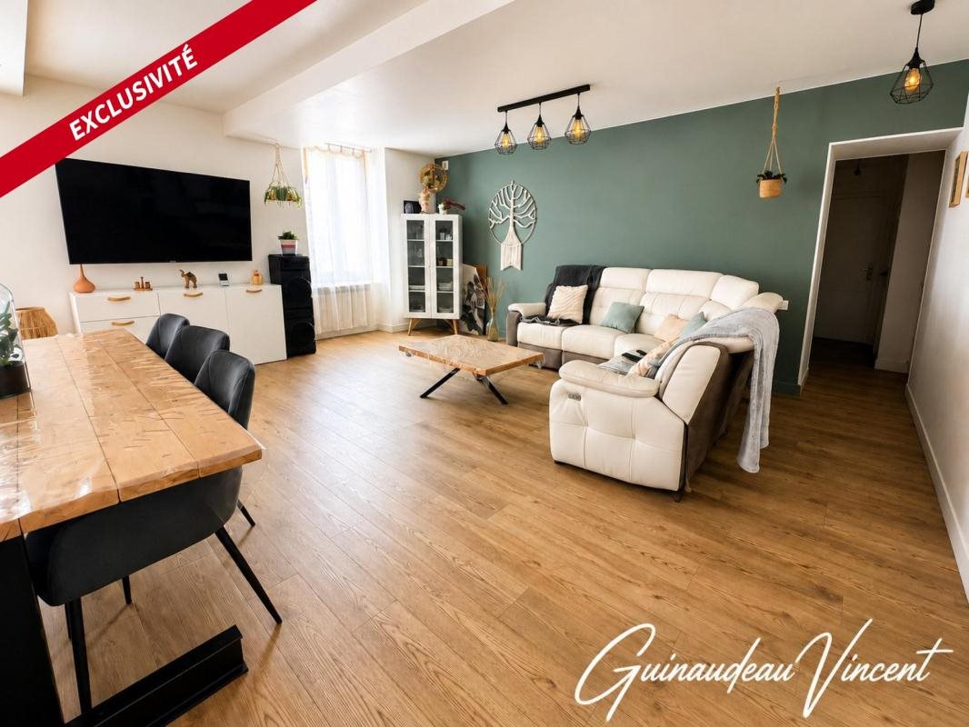 Maison à vendre, 128m², Yzernay
