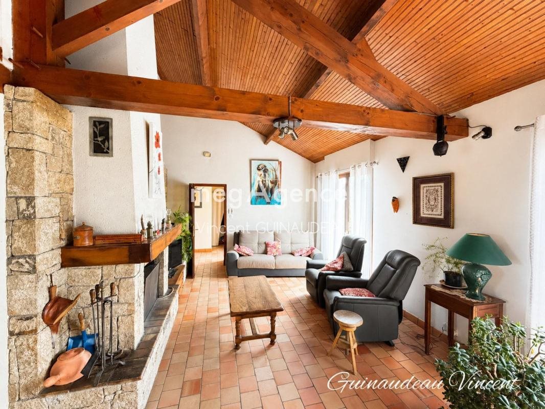 Maison à vendre, 130m², Le Puy-Saint-Bonnet