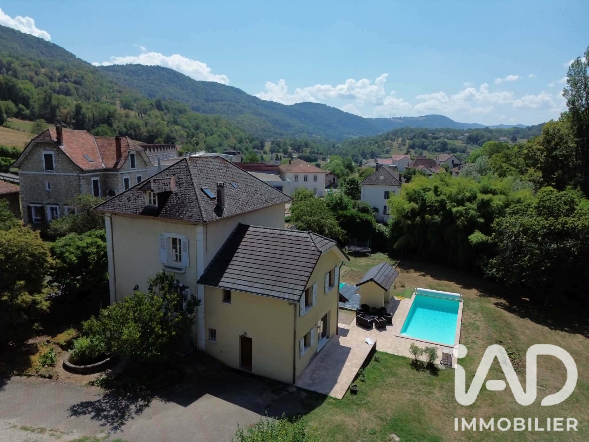 Maison à vendre, 249m², La Bridoire