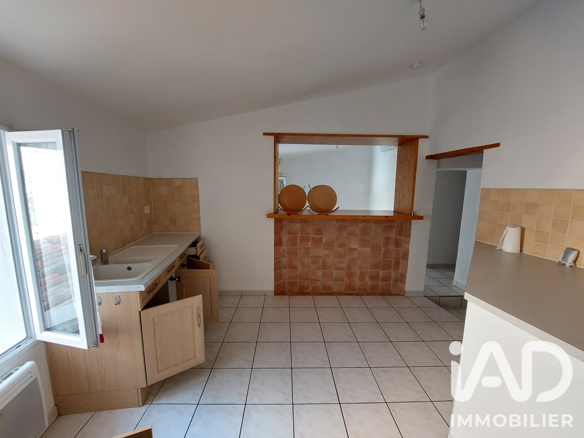 Appartement à louer, 45m², Générac
