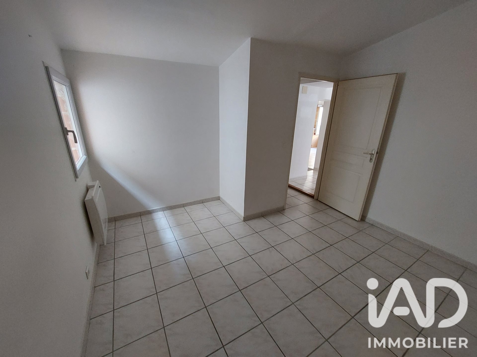 Appartement à louer, 45m², Générac