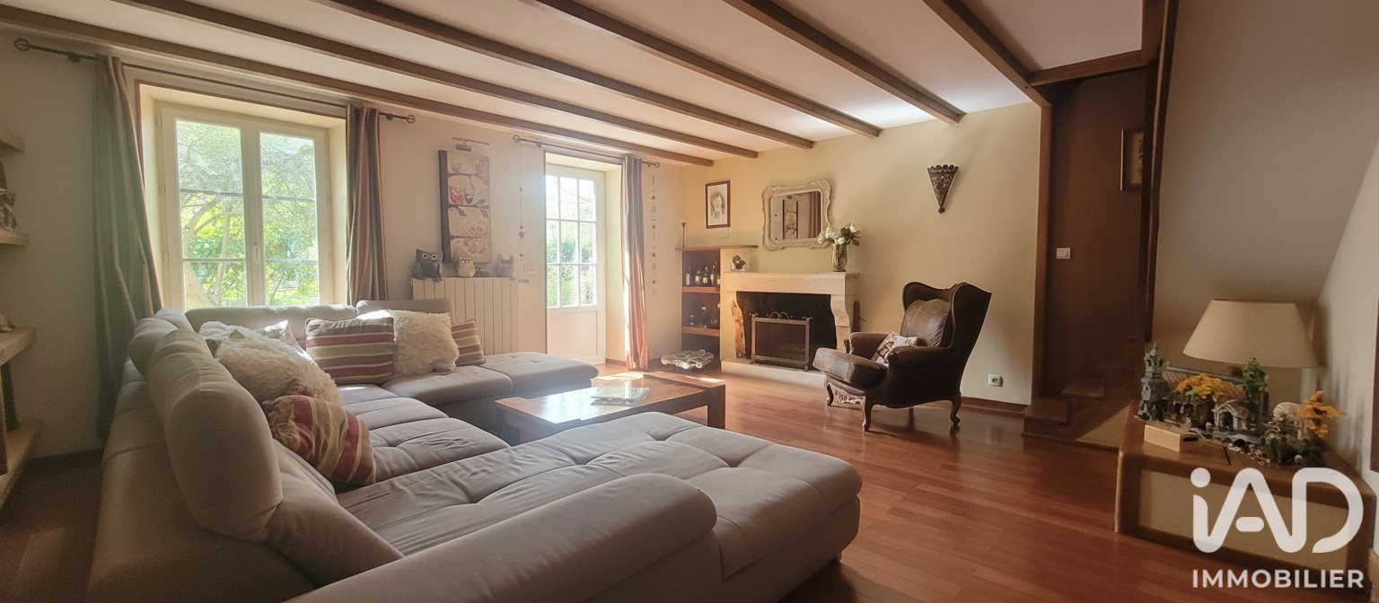 Maison à vendre, 245m², Asnières-la-Giraud
