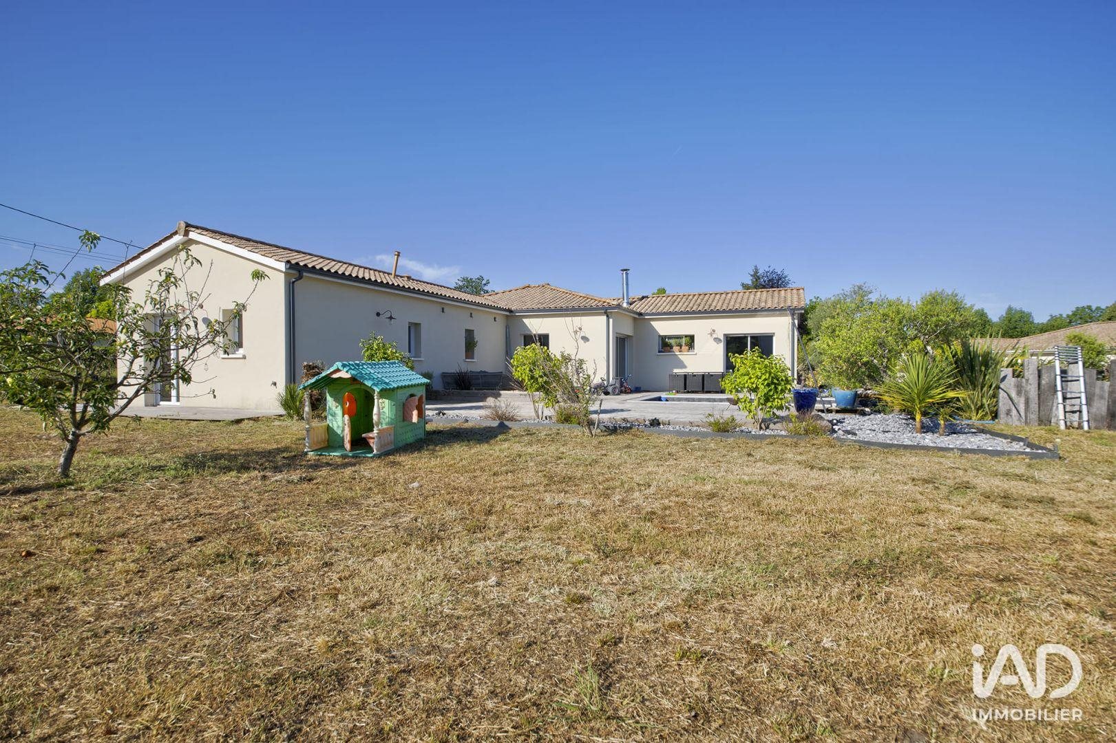 Maison à vendre, 137m², La Brède