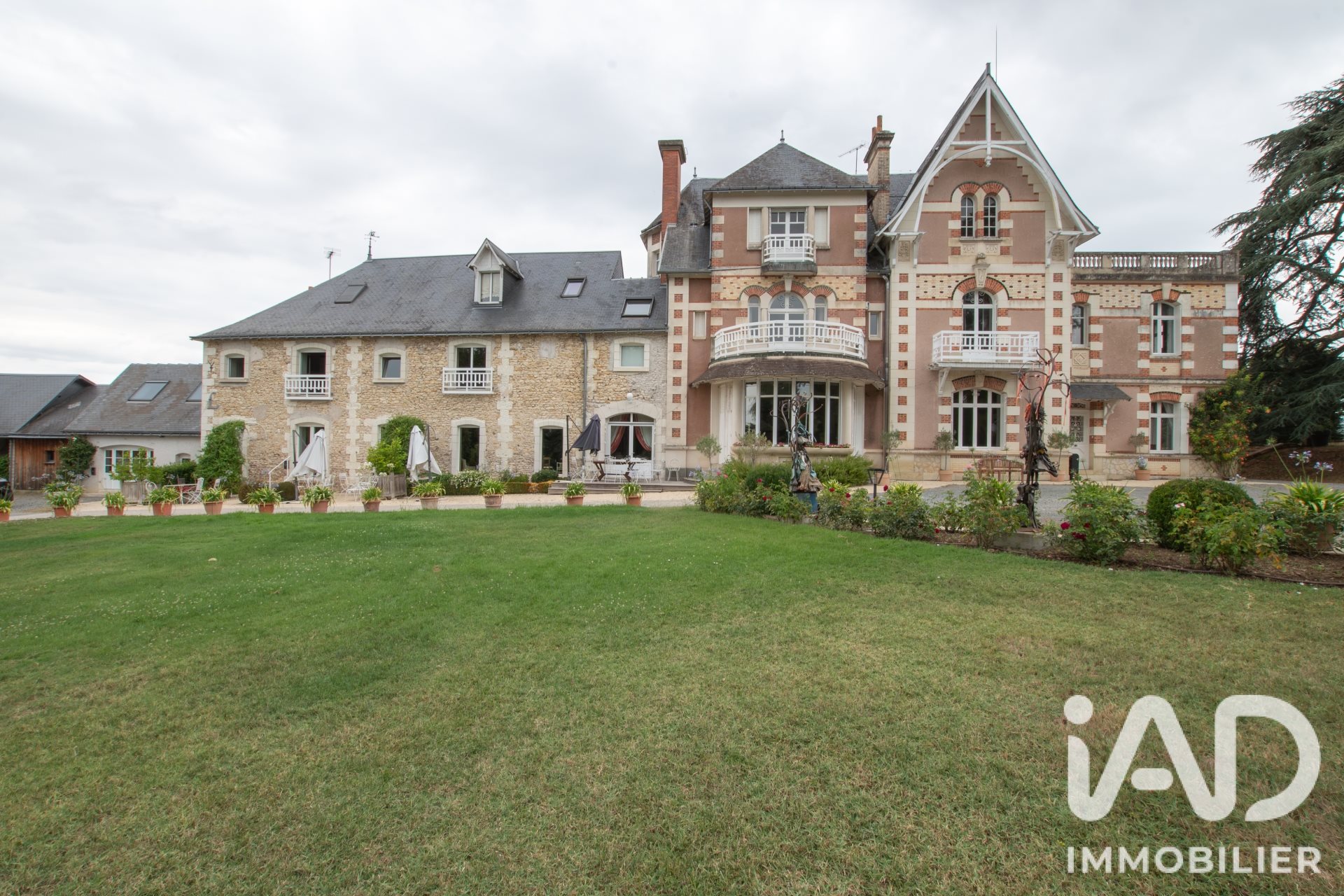 Maison à vendre, 2000m², Châtillon-sur-Indre