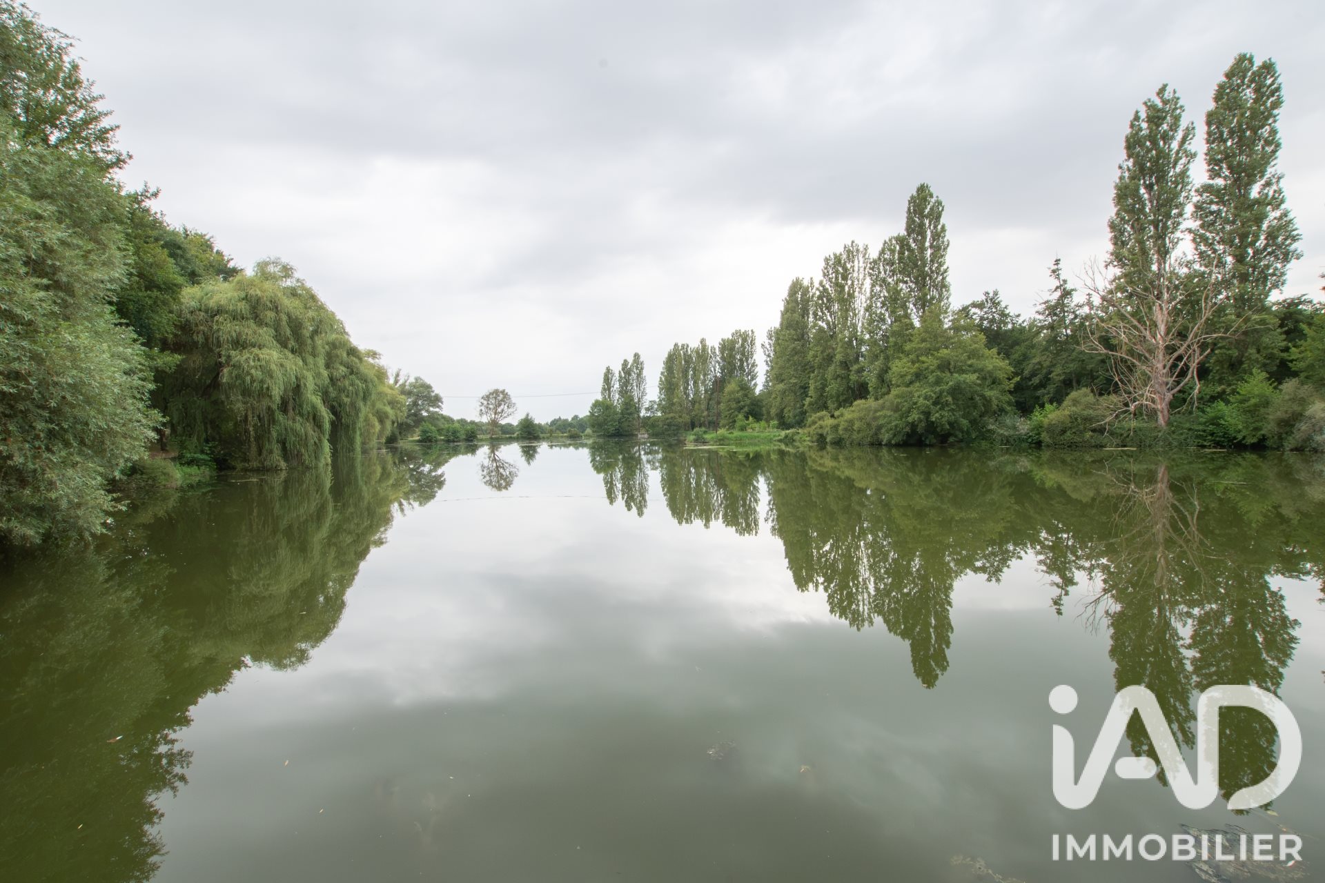 Maison à vendre, 2000m², Châtillon-sur-Indre