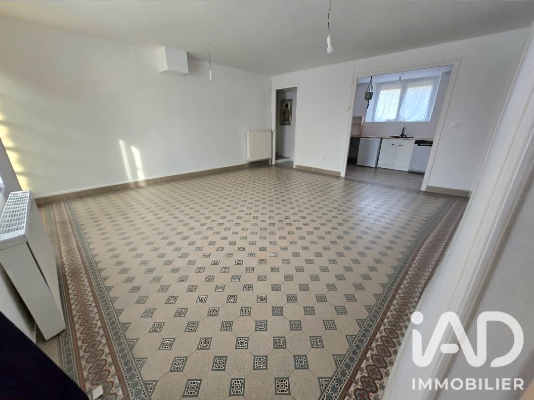 Maison à louer, 116m², Saint-Etienne-au-Temple