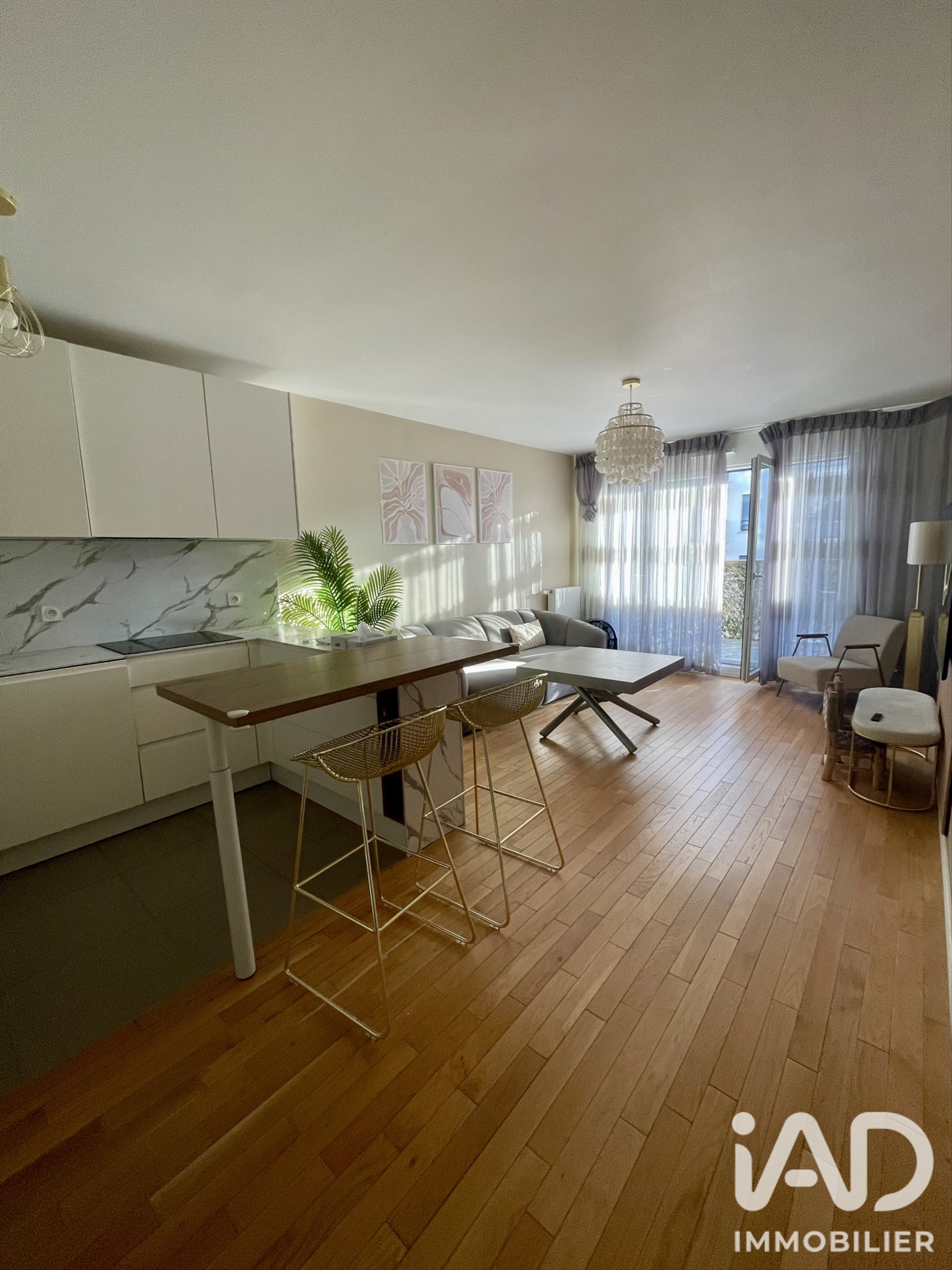 Appartement à vendre, 75m², Suresnes