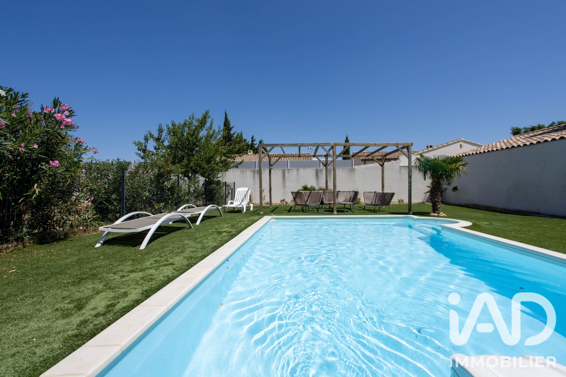 Maison à vendre, 92m², Estézargues