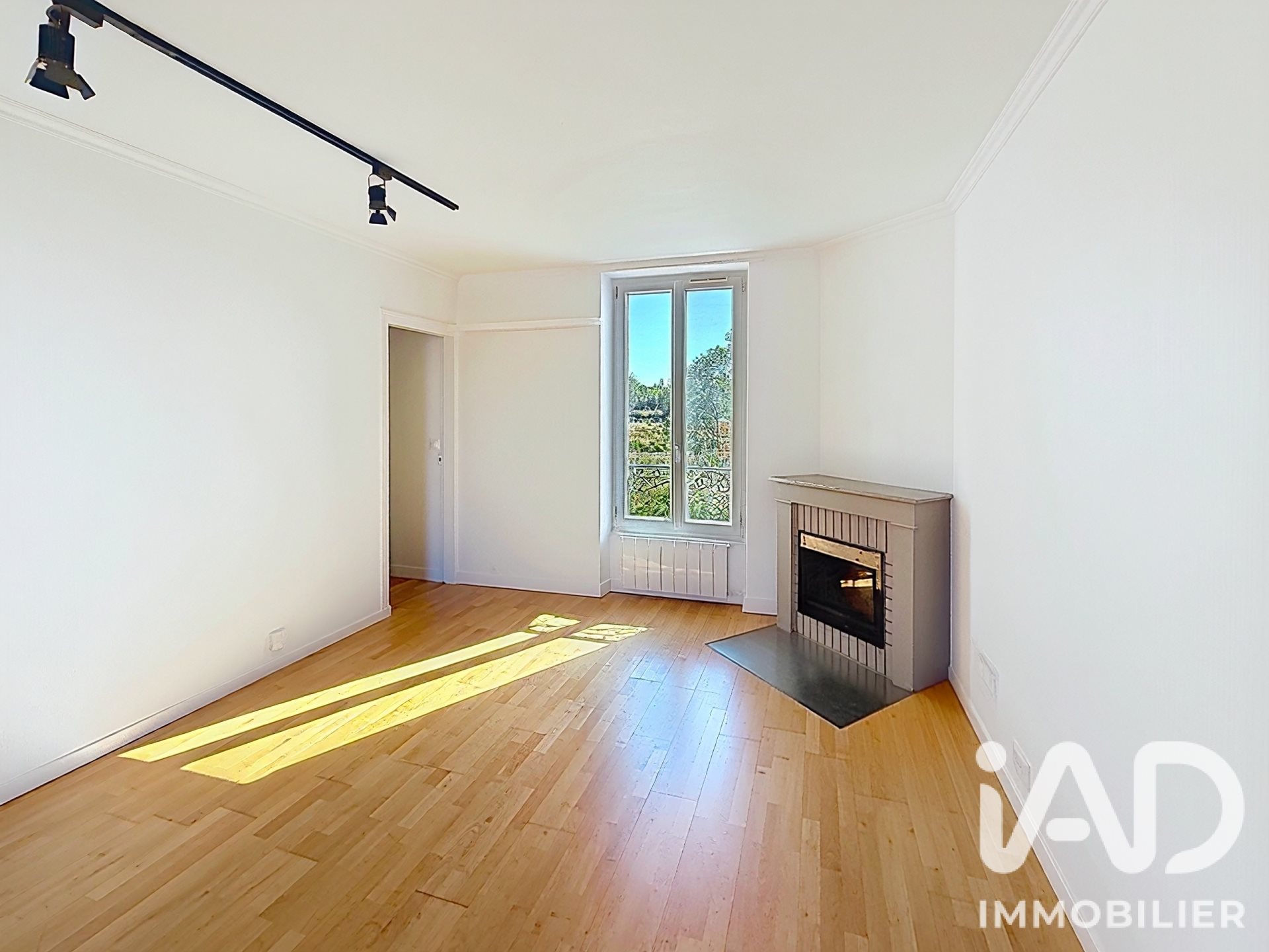 Appartement à vendre, 40m², Saint-Thibault-des-Vignes