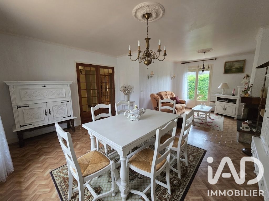 Maison à vendre, 87m², Etampes-sur-Marne