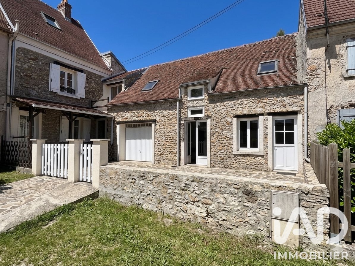 Maison à vendre, 140m², Verdelot