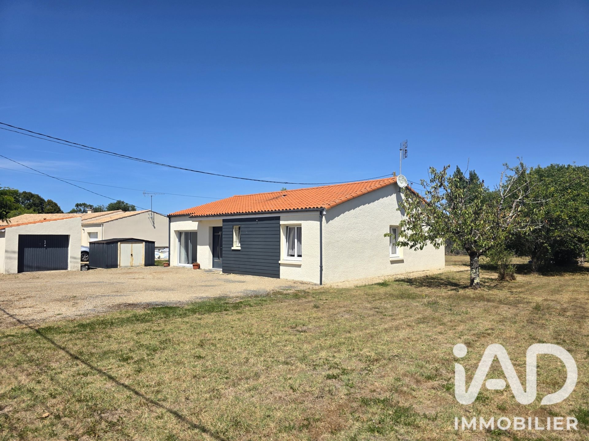 Maison à vendre, 103m², Saint-Just-Luzac