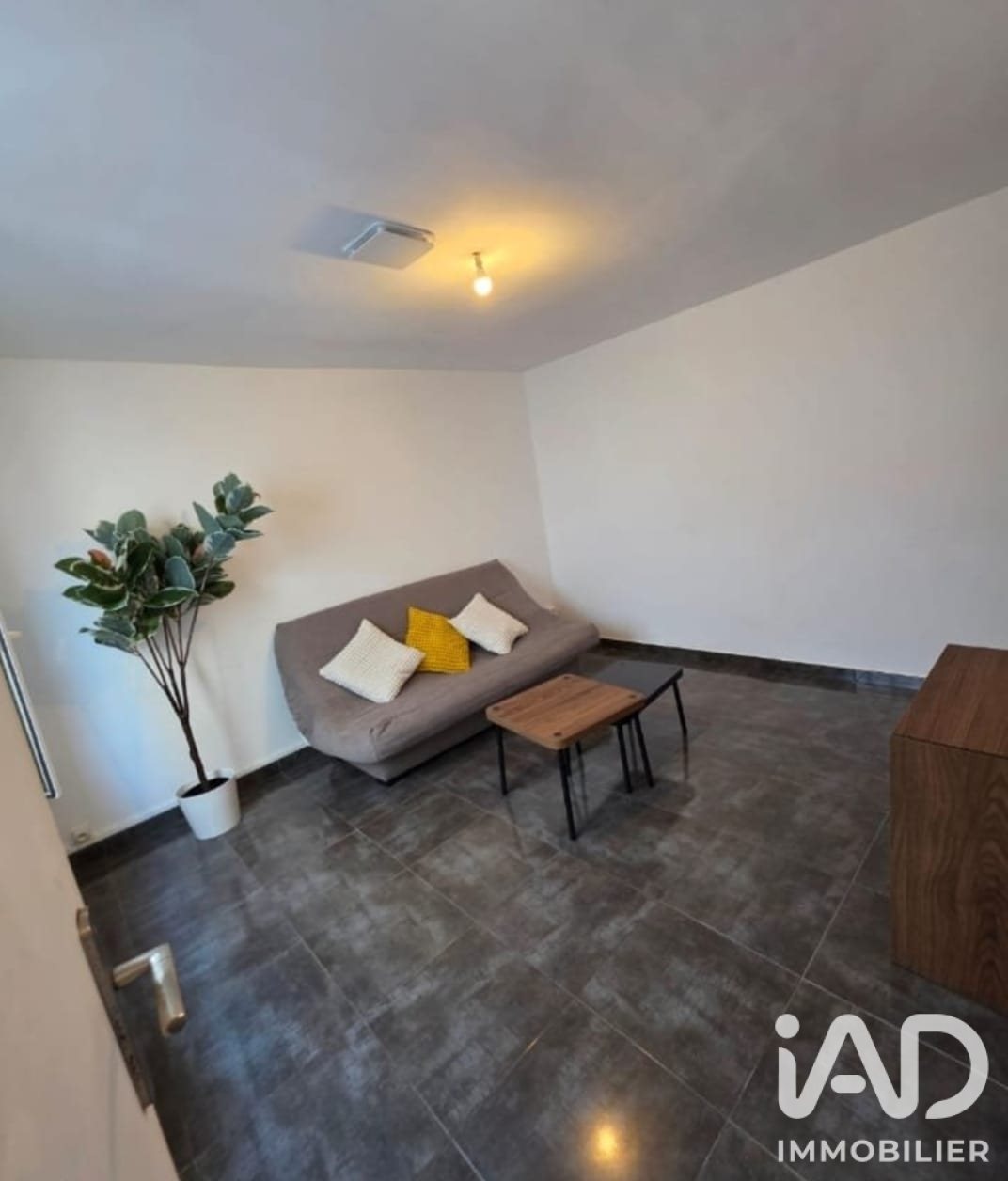 Appartement à louer, 25m², Marseille 11ème