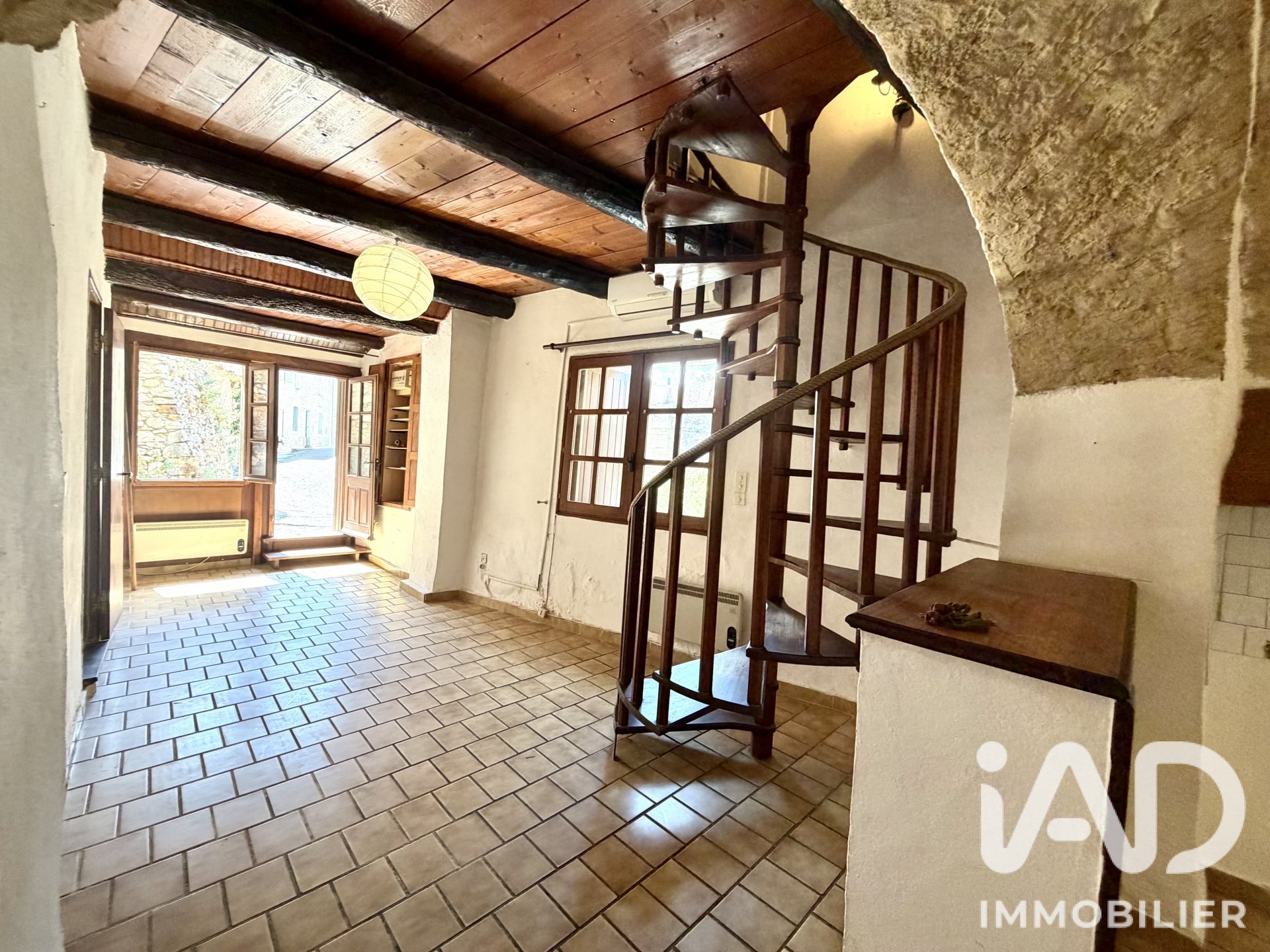 Maison à louer, 84m², Saint-Victor-la-Coste