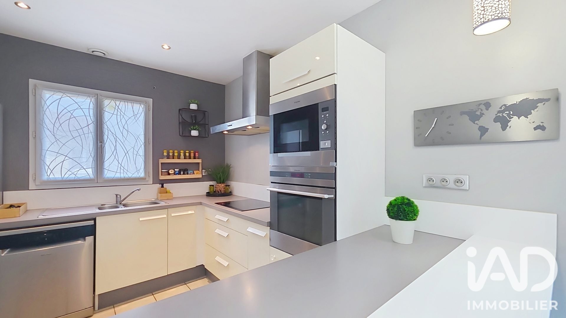 Maison à vendre, 93m², Juillan