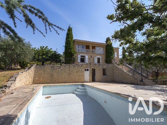 Maison à vendre, 232m², Saint-Saturnin-lès-Apt