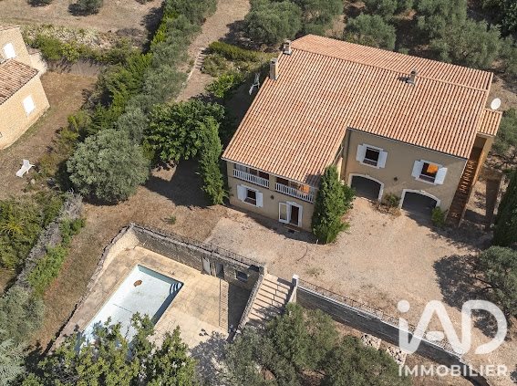 Maison à vendre, 232m², Saint-Saturnin-lès-Apt