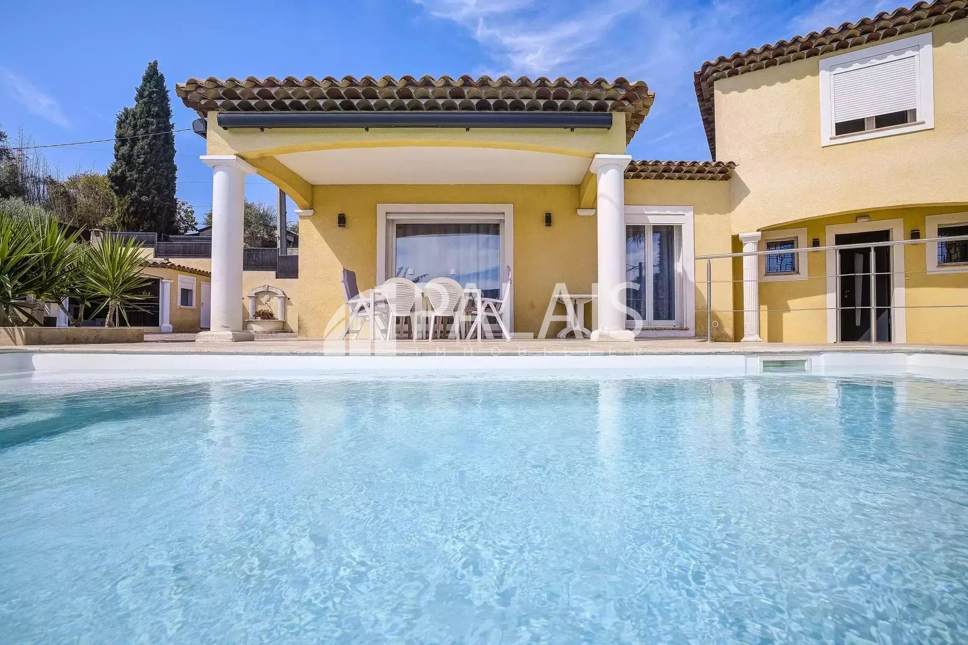 Maison à vendre, 140m², Contes