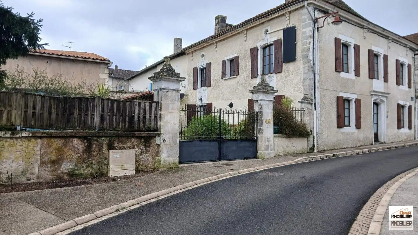 Maison à vendre, 217m², Saint-Séverin
