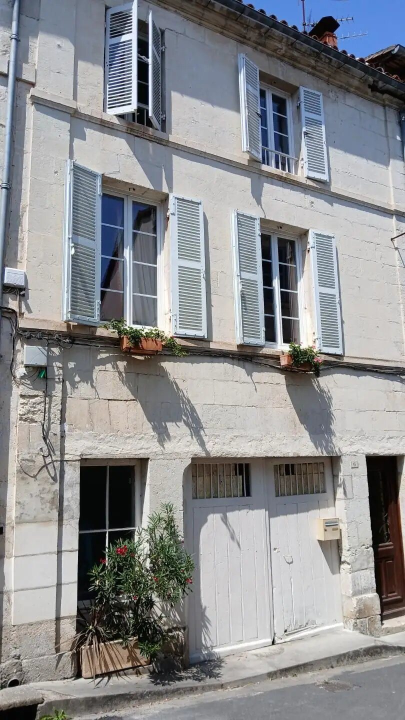 Maison à vendre, 110m², Aubeterre-sur-Dronne