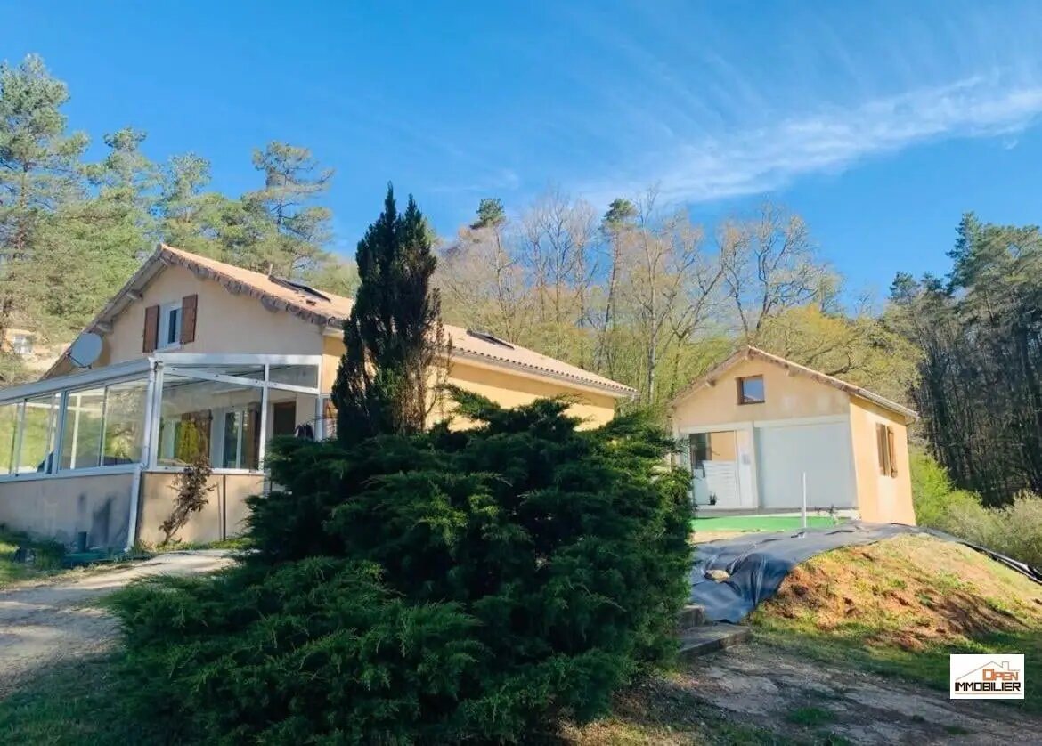 Maison à louer, 102m², Saint-Pierre-de-Chignac