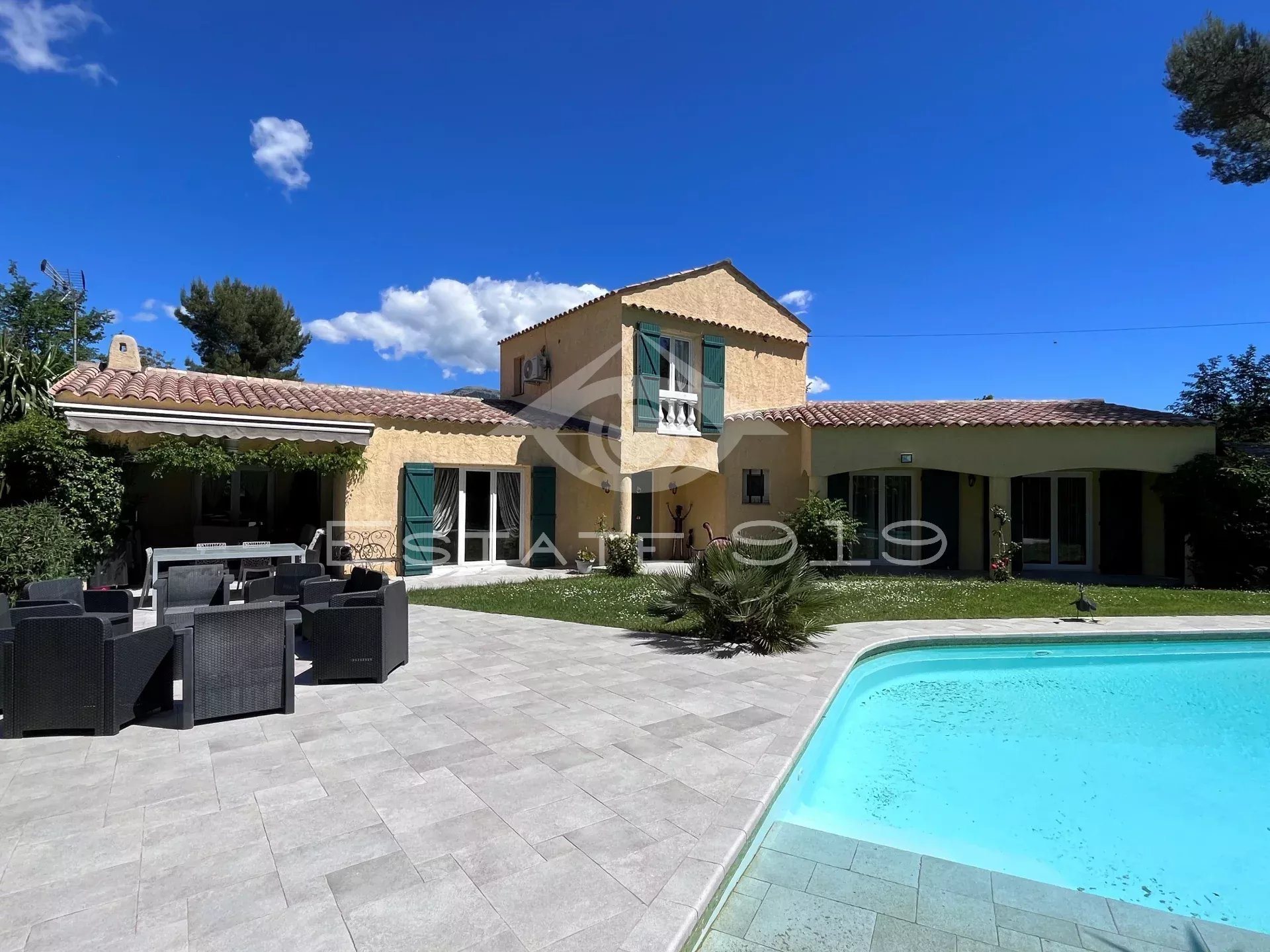 Maison à vendre, 142m², Mazan