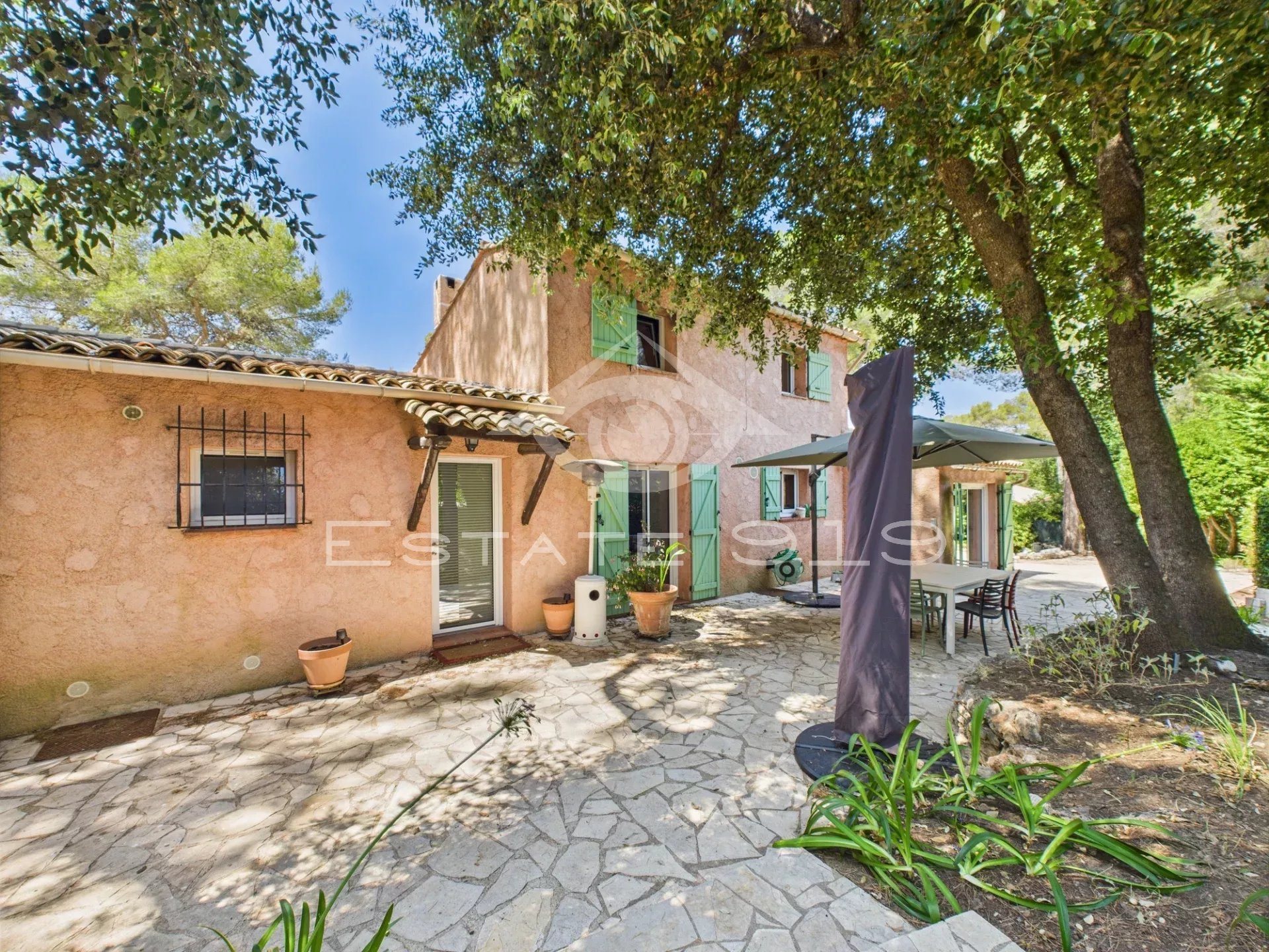 Maison à vendre, 159m², Valbonne