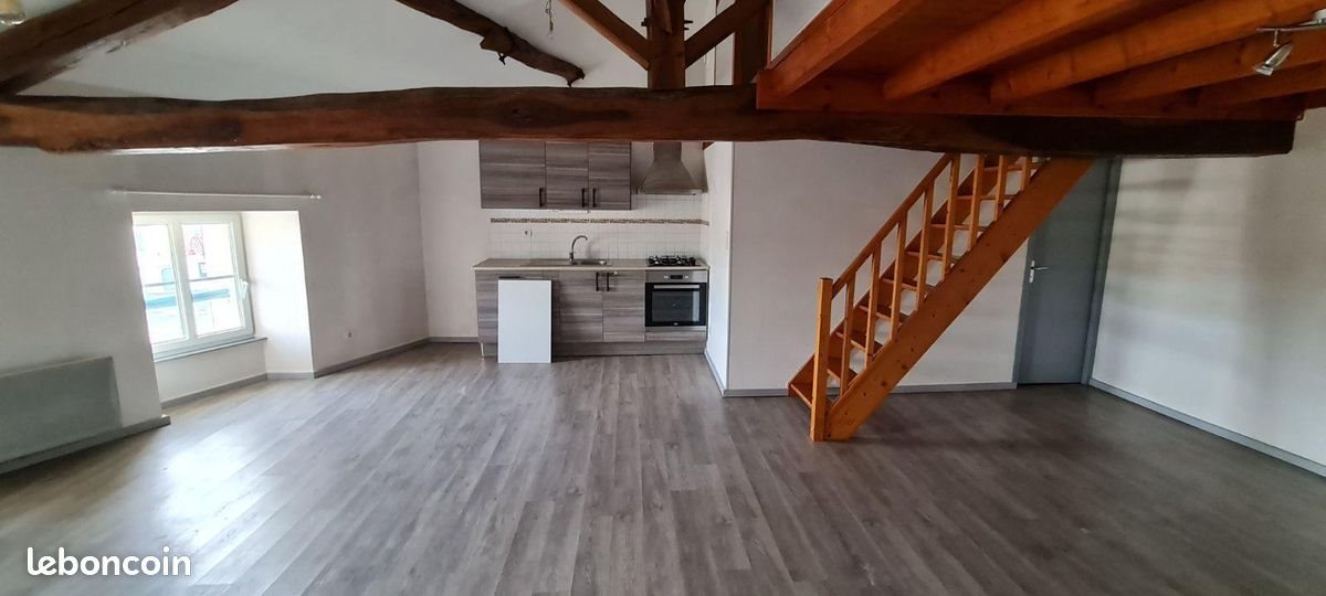 Appartement à louer, 65m², Pont-l'Abbé-d'Arnoult