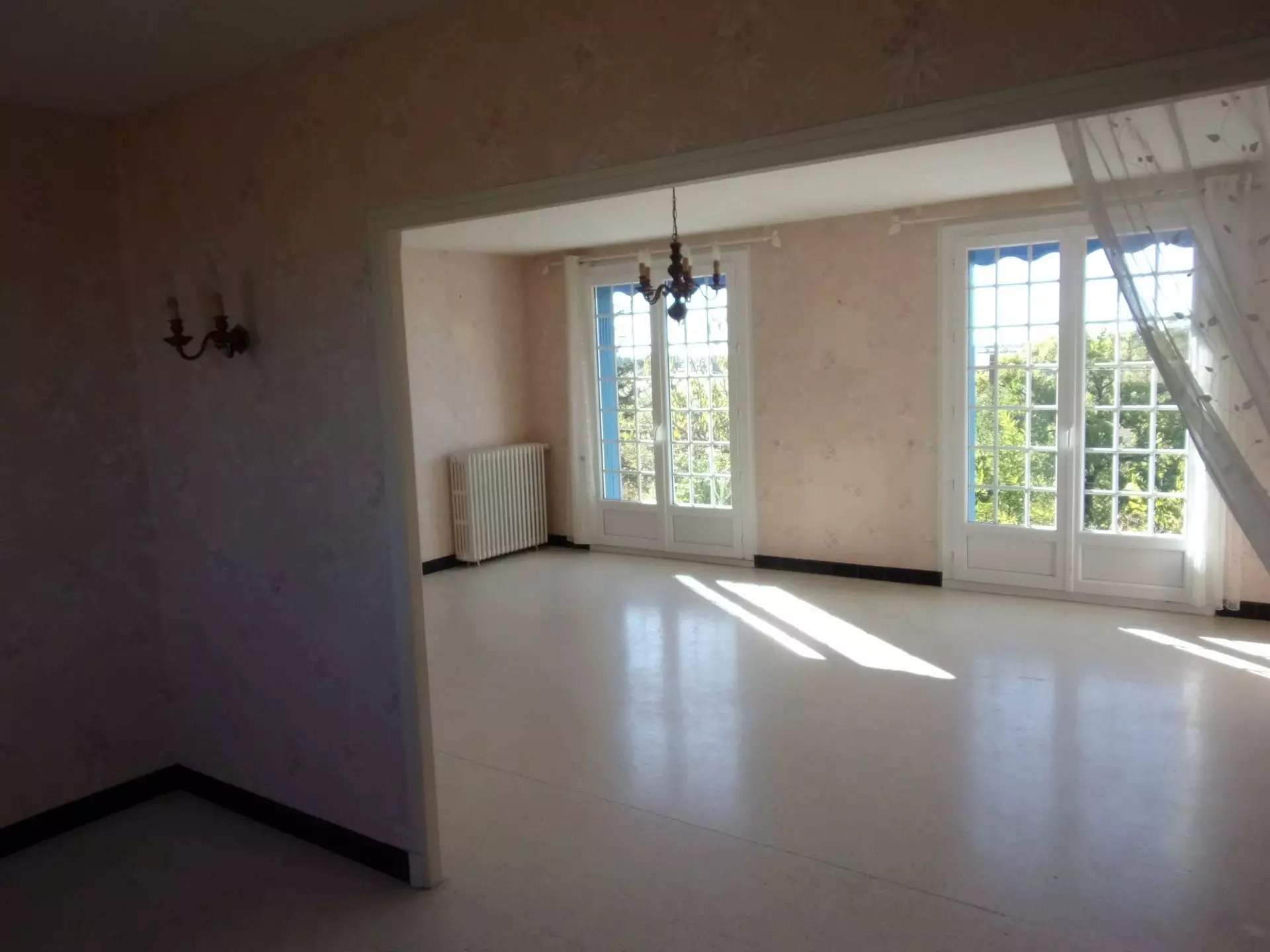 Maison à vendre, 120m², Besson