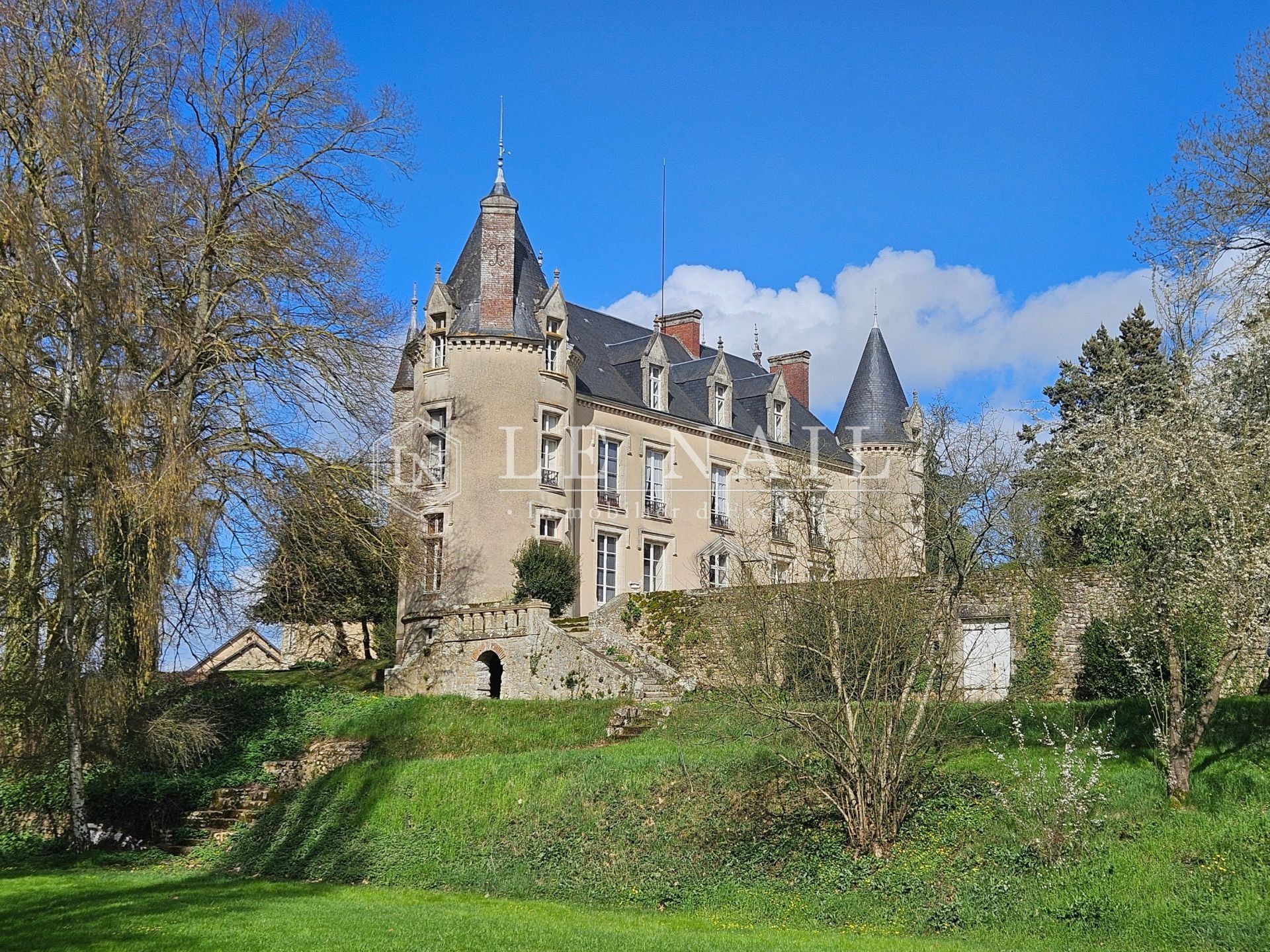 Maison à vendre, 446m², Fresnay-sur-Sarthe