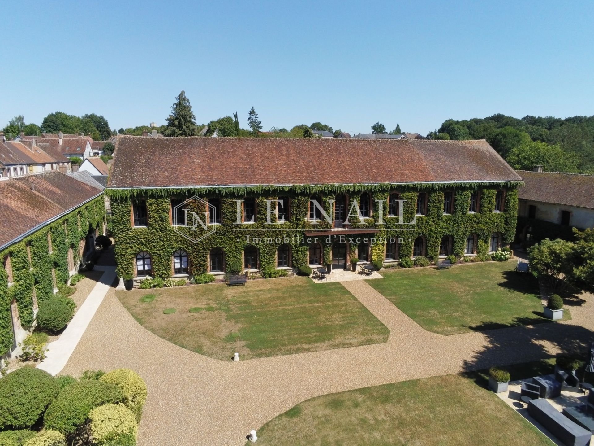 Maison à vendre, 1800m², Nogent-le-Rotrou