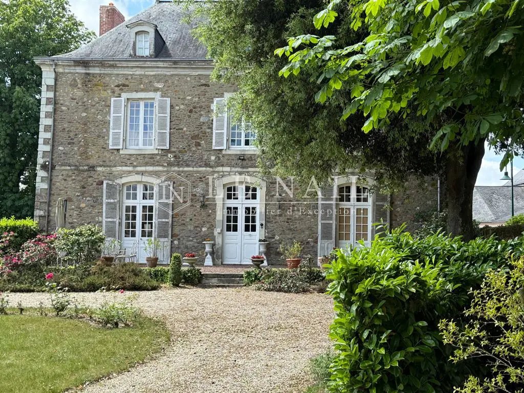 Maison à vendre, 310m², Château-Gontier