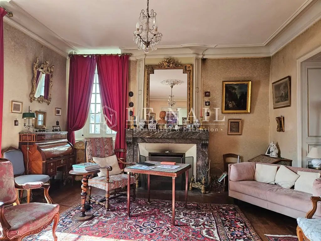 Maison à vendre, 310m², Château-Gontier