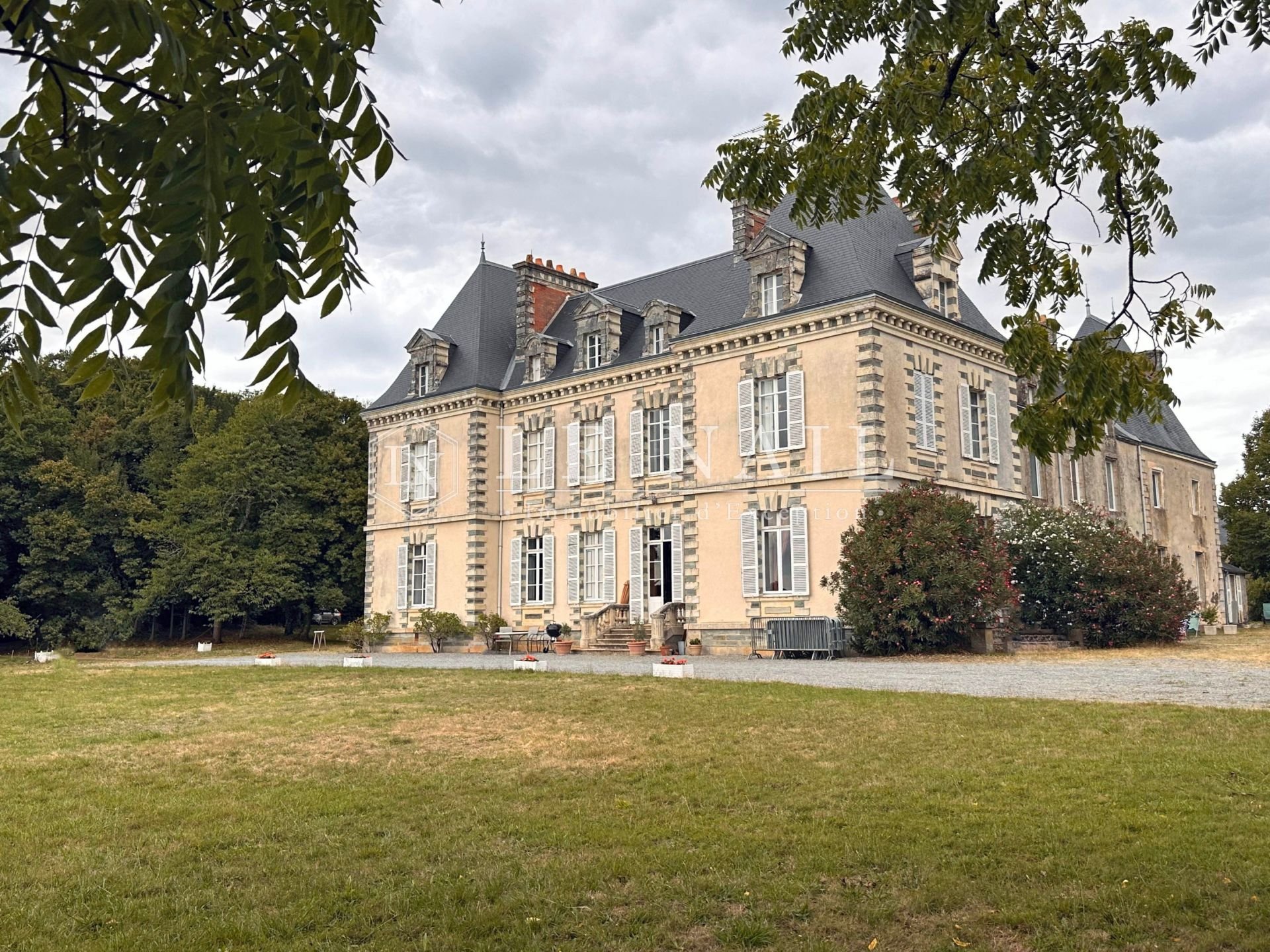 Maison à vendre, 820m², Saint-Martin-sur-Oust