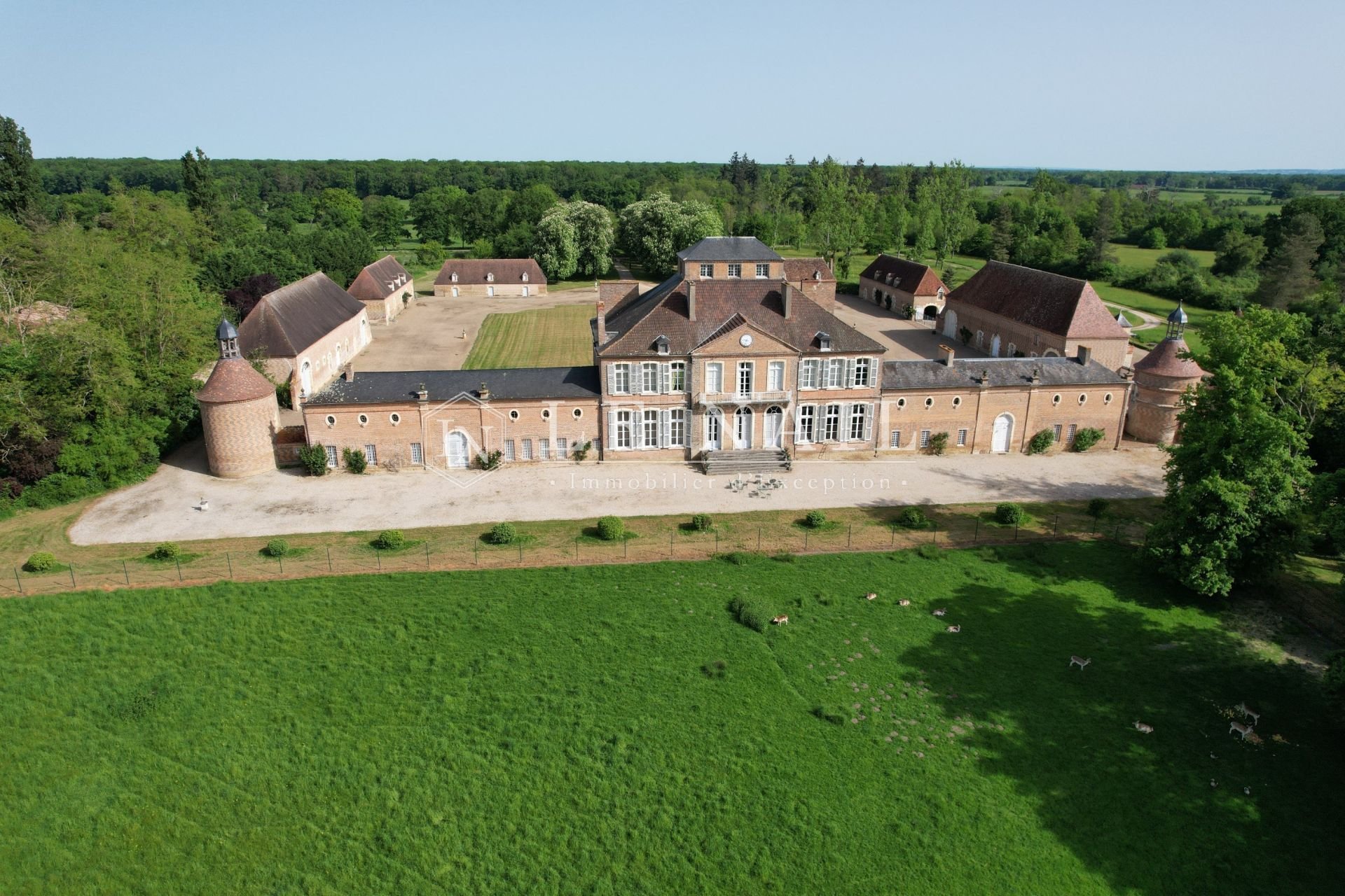 Maison à vendre, 660m², Bourges