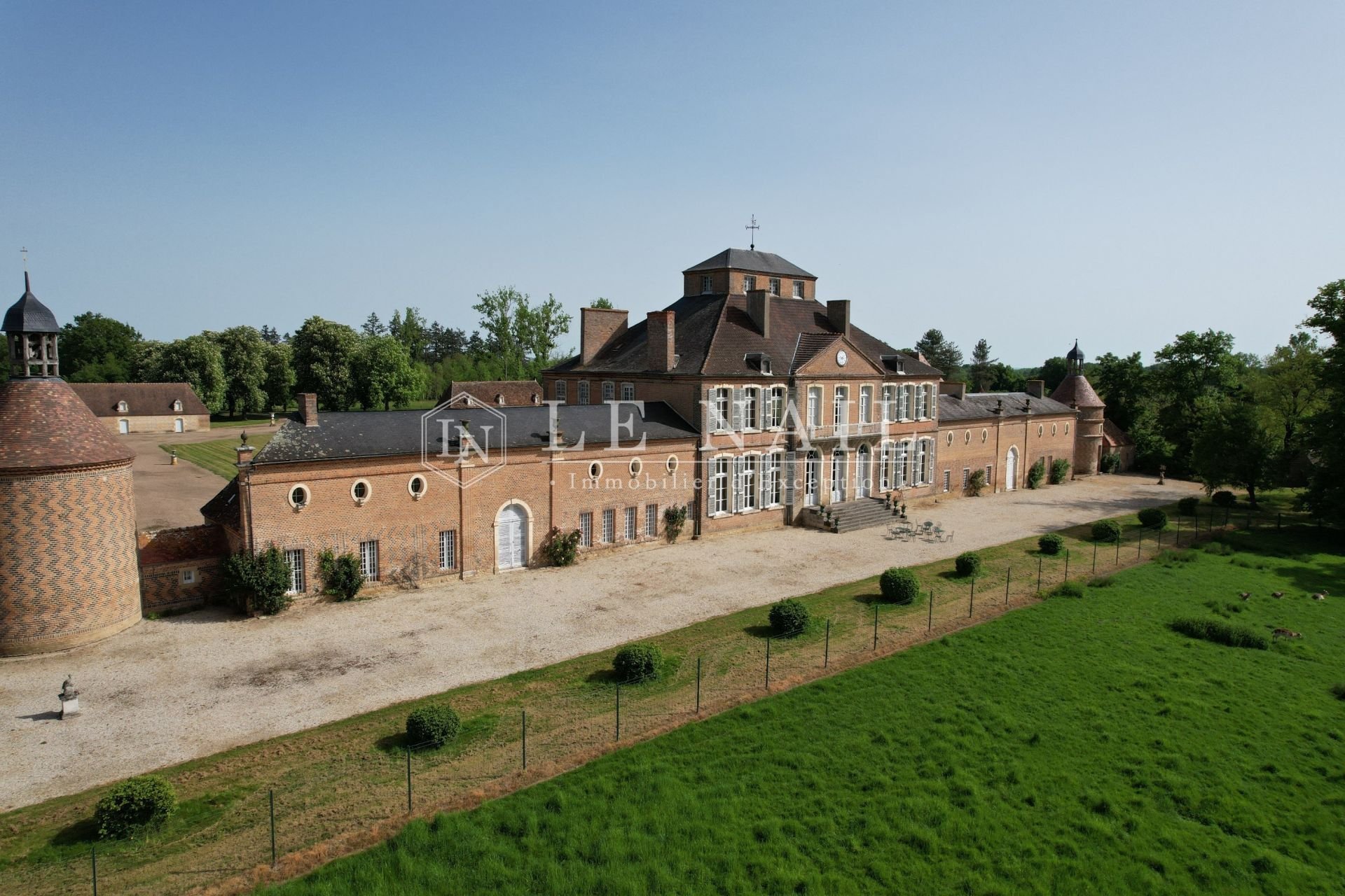 Maison à vendre, 660m², Bourges