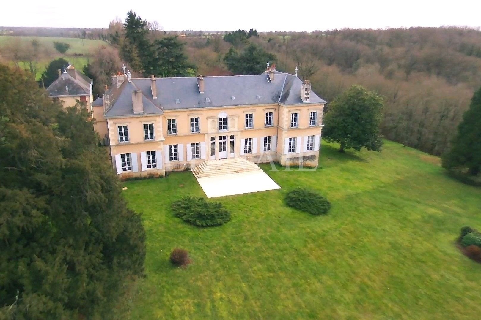 Maison à vendre, 600m², Poitiers