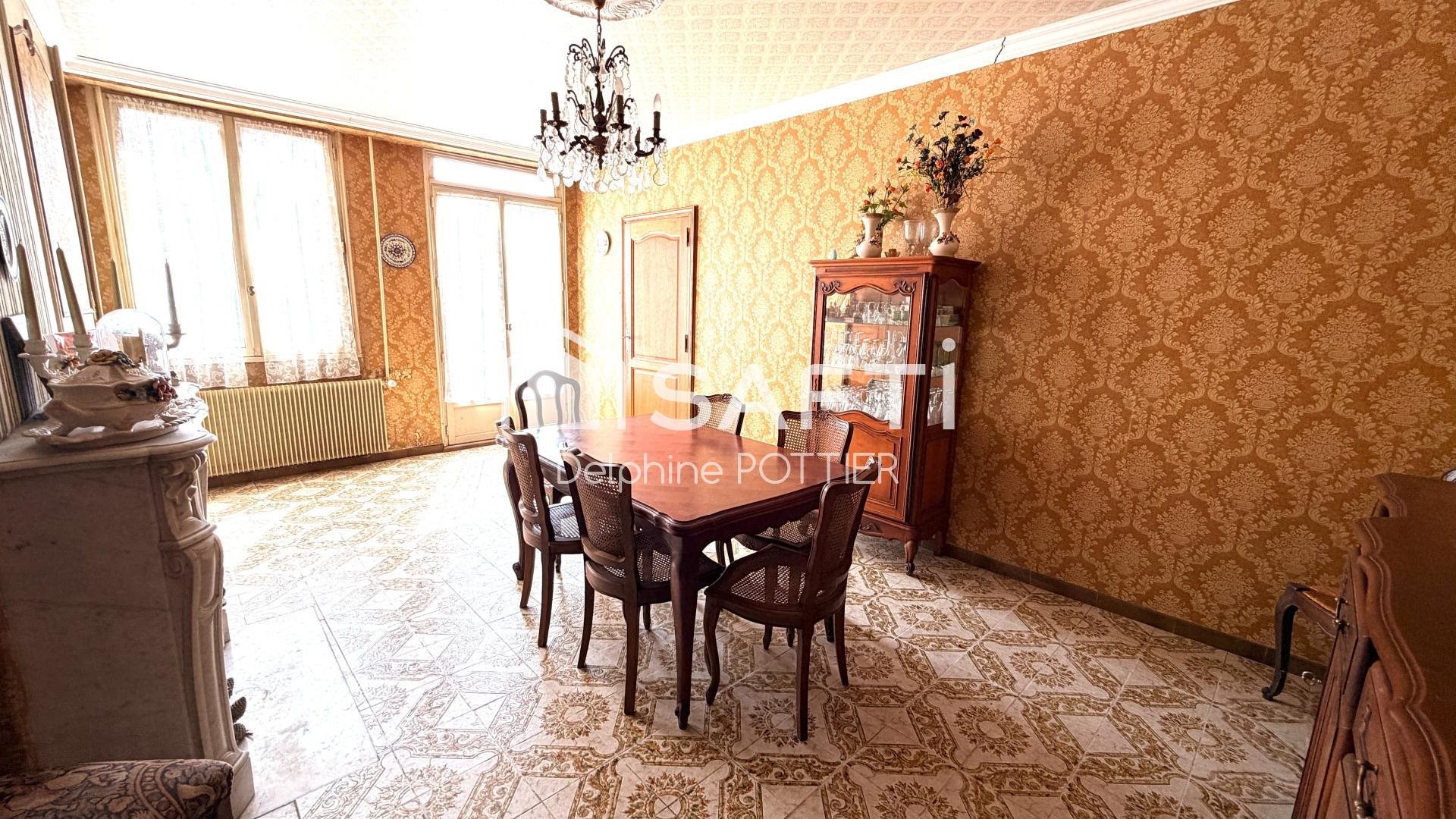 Maison à vendre, 393m², Crépy-en-Valois